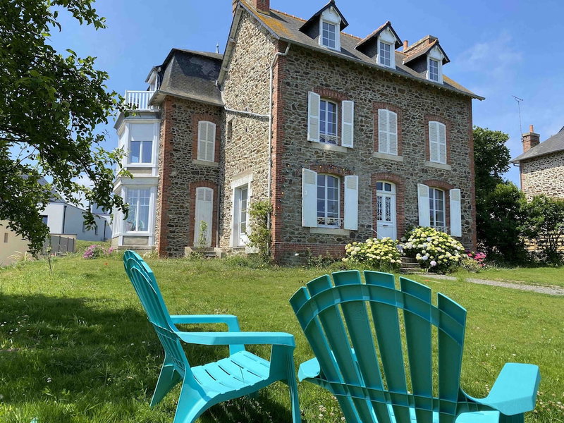 B&B Appart Villa La Korrigane vue Mer, Binic-Etables-sur-Mer, France
