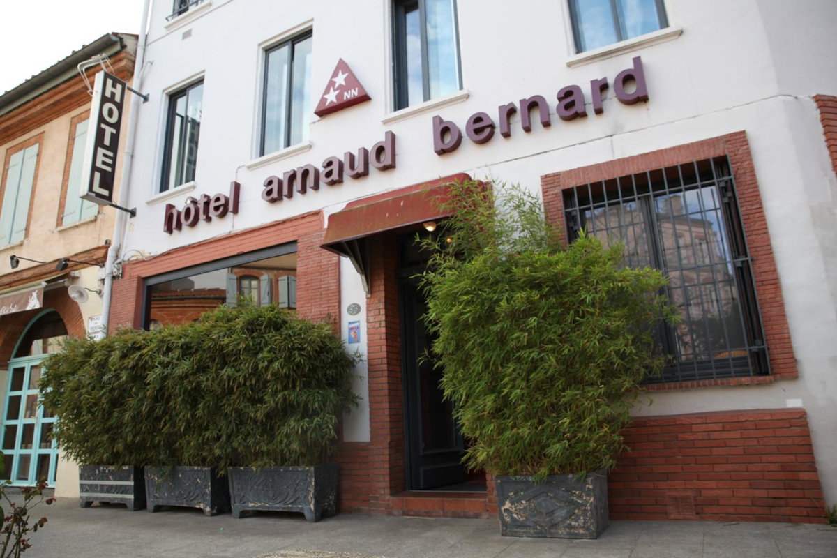 Arnaud Bernard Hôtel, Франция