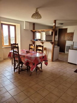 Ferme de la Combe - The Goldy's Farm, Saint-Jeure-dʼAy, France