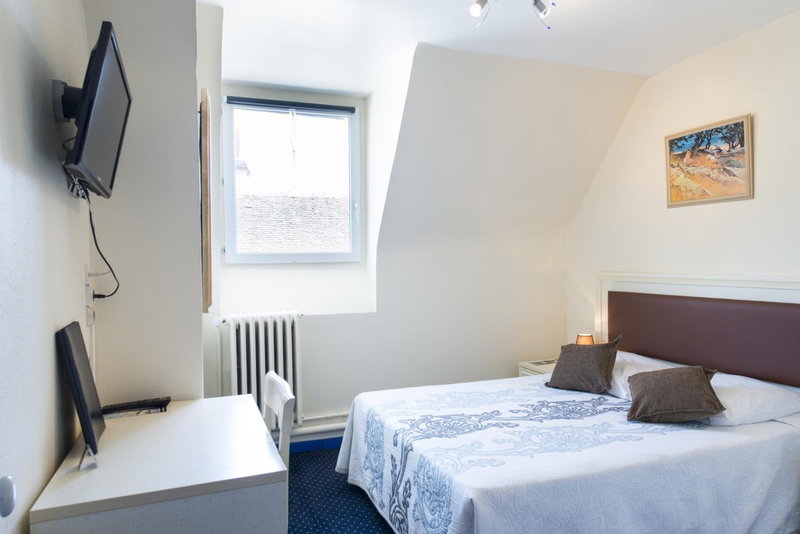 Logis Hôtel Central, Montargis, France