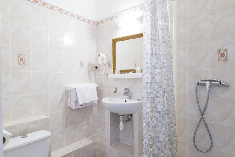Logis Hôtel Central, Montargis, France