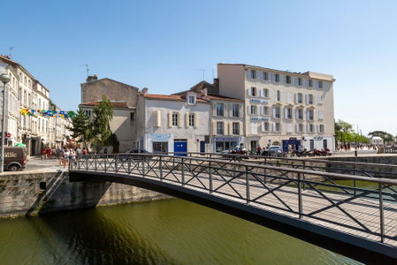 Hôtel La Tour de Nesle La Rochelle Vieux Port, La Rochelle, France