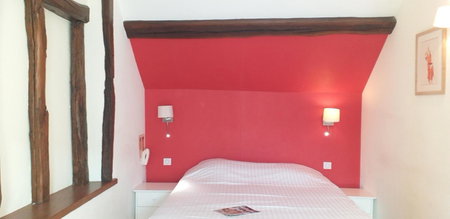 Logis Hôtel Auberge Du Centre Châteaux de la Loire, Chitenay, France