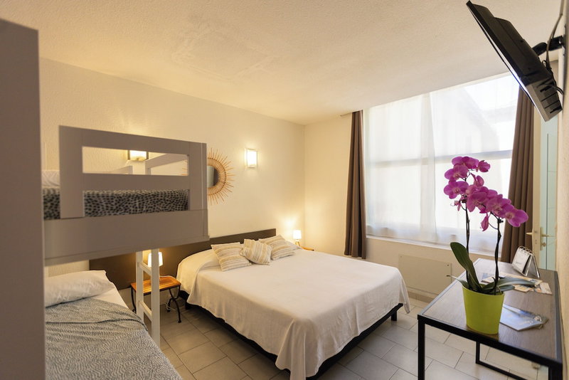 Hotel Les Bellugues, Saint-Jean-du-Gard, France