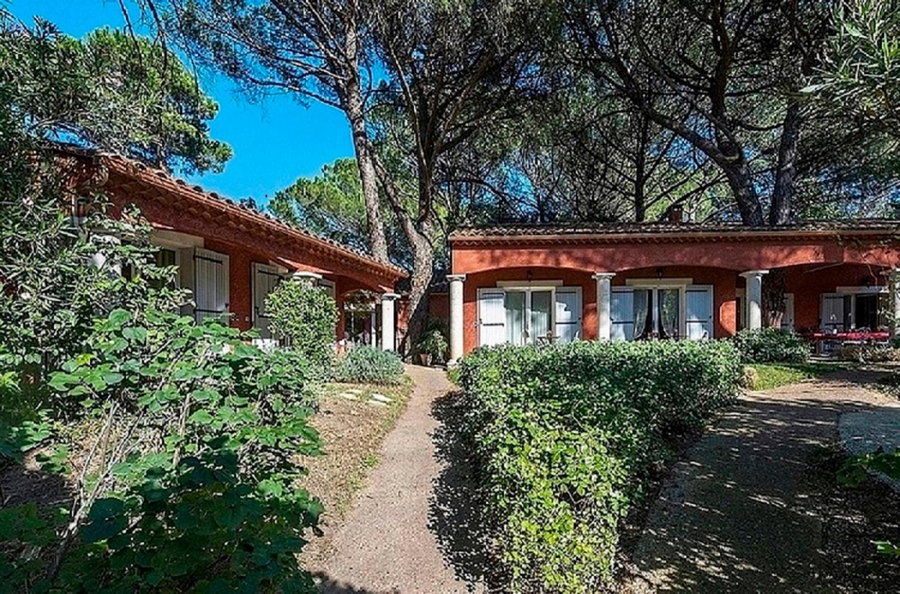 La Bastide des Pins, Castillon-du-Gard, France
