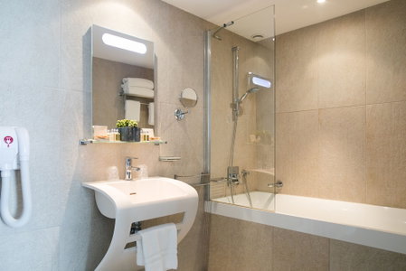 Hotel Villa Azur, Villeneuve-Loubet, France