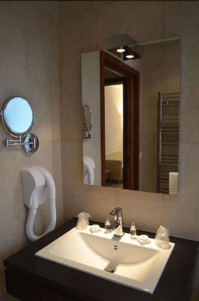 Hotel Villa Azur, Villeneuve-Loubet, France