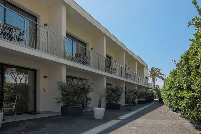 Hotel Villa Azur, Villeneuve-Loubet, France