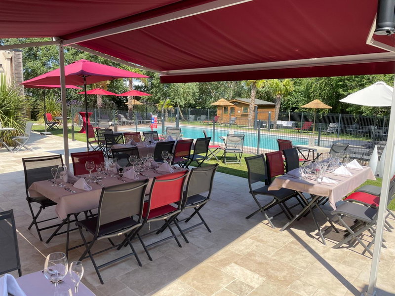 Hotel Restaurant Du Parc Saumur Logis Elégance, Saumur, France