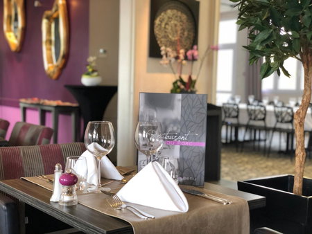 Hotel Restaurant Du Parc Saumur Logis Elégance, Saumur, France