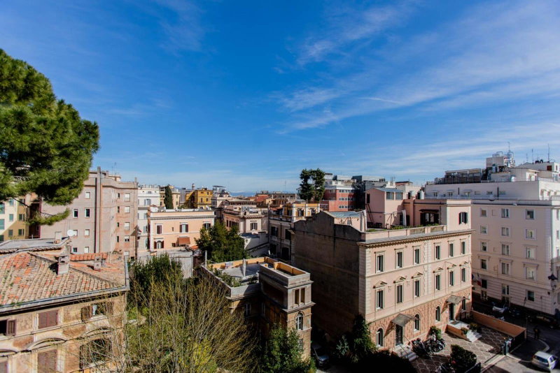 Flower guesthouse, Rome, Italy