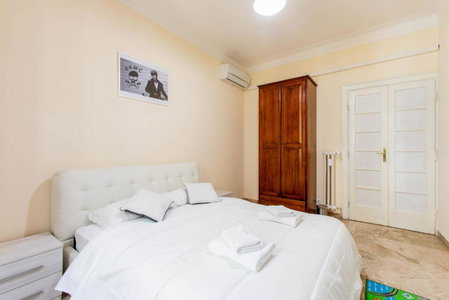 Flower guesthouse, Rome, Italy