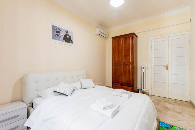Flower guesthouse, Rome, Italy