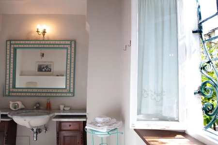 Villa La Dogana - B&B with a lovely garden - Private parking - Slow living in an old-fashioned historical home, Lucca, Italy