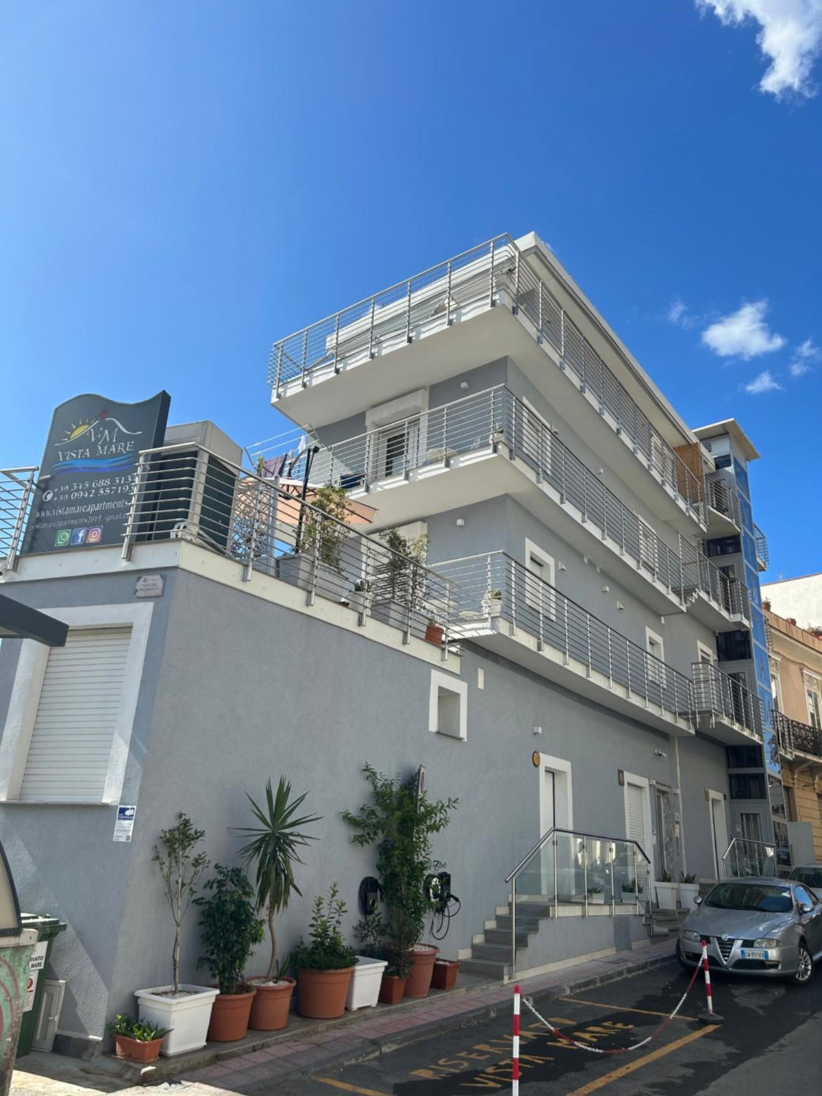 Hotel · Vista Mare Apartments, Giardini Naxos