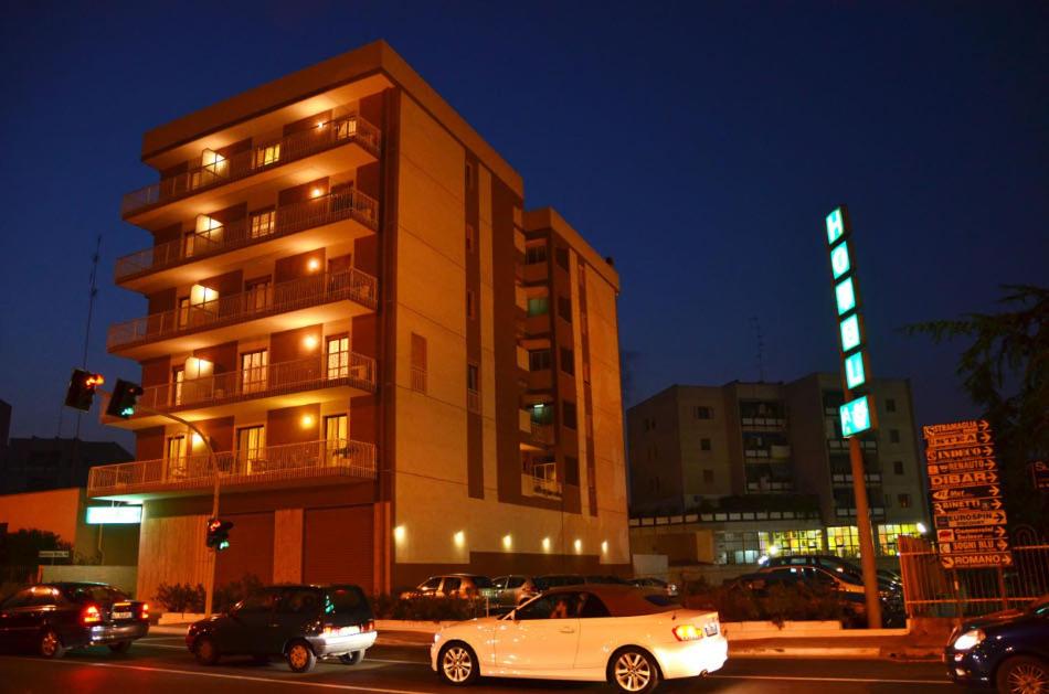 Hotel A-14, Italy