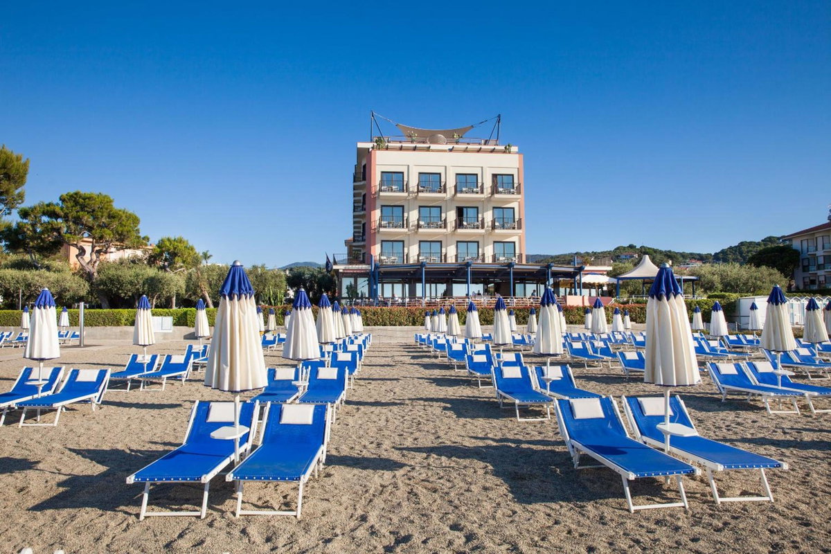 Grand Hotel Diana Majestic, Italy