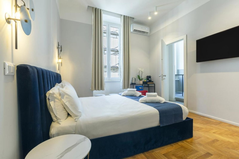 Carrara 24, Rome, Italy