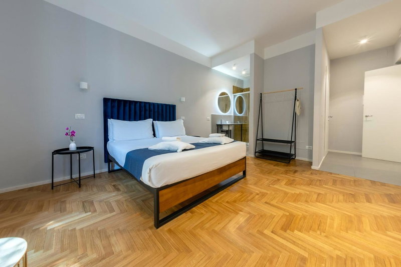 Carrara 24, Rome, Italy