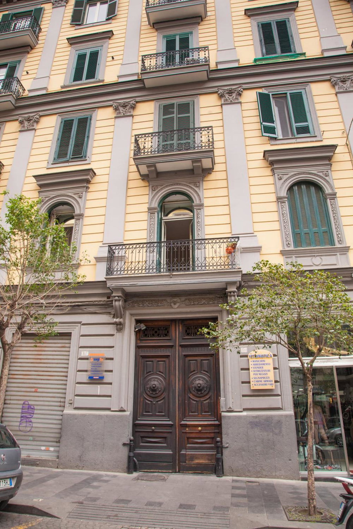 319 al Duomo, Italy