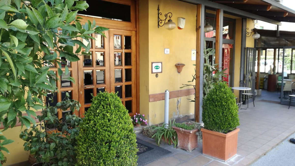 Albergo Le Rose, Italy