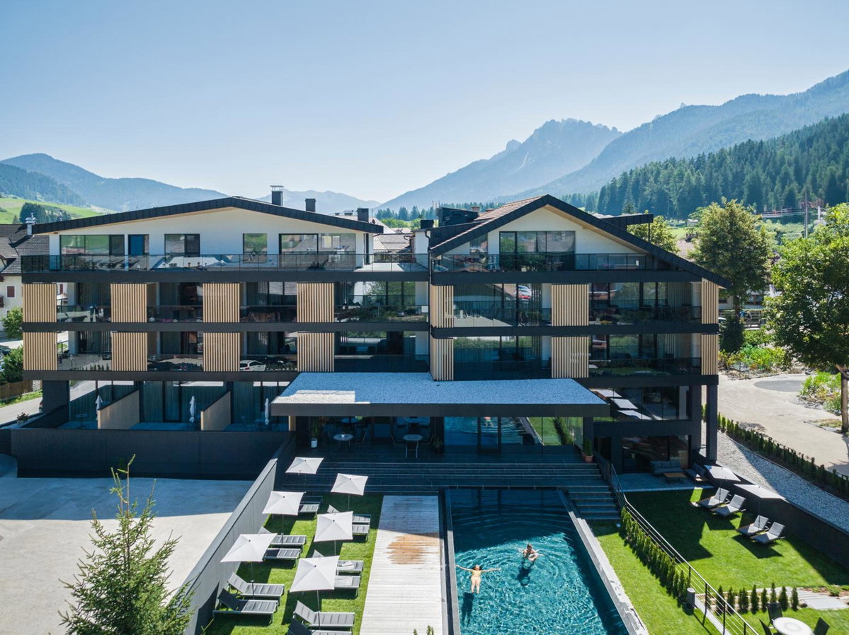 Hotel · Montanaris Apartments, Villabassa