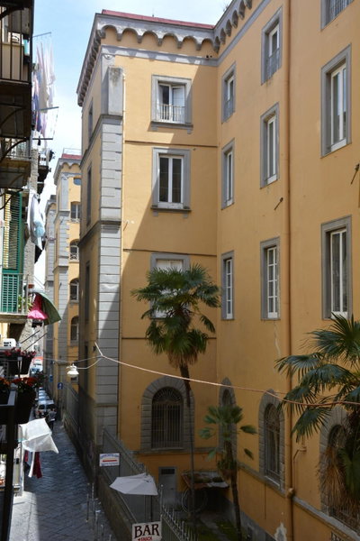 Domus Studio 25 bed & breakfast, Naples, Italy