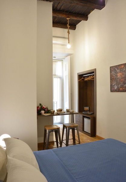 Domus Studio 25 bed & breakfast, Naples, Italy