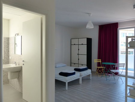 Meet Gardalake Hostel, Peschiera del Garda, Italy