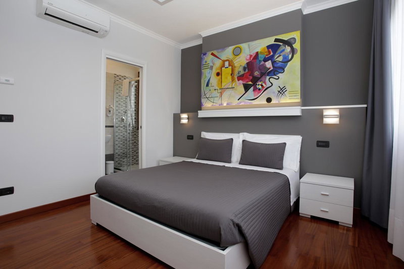 J24 B&b, Rome, Italy