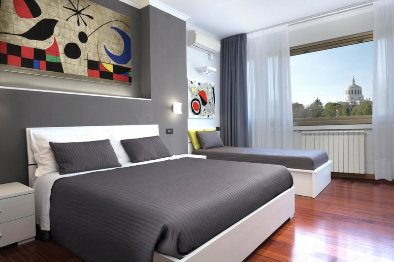 J24 B&b, Rome, Italy