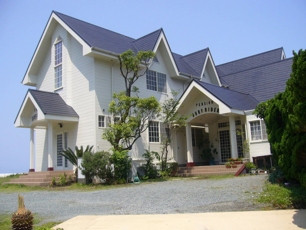 Seaside Resort Pension Surfrider, Japan
