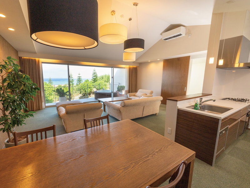 Condominium T-Room, Yomitan, Japan