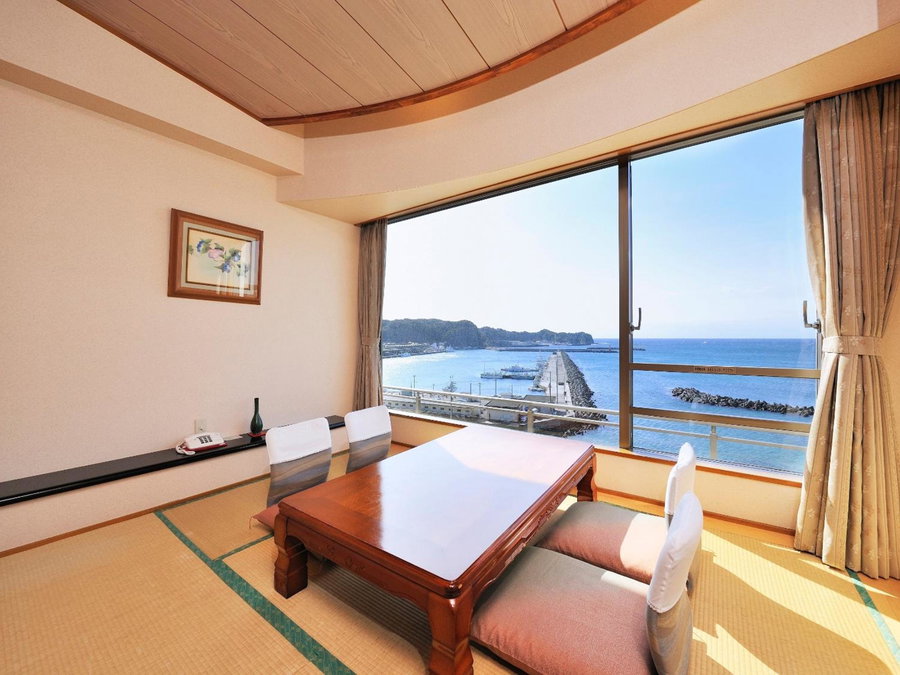 Mikazuki Sea-Park Hotel Katsuura, Katsuura, Japan