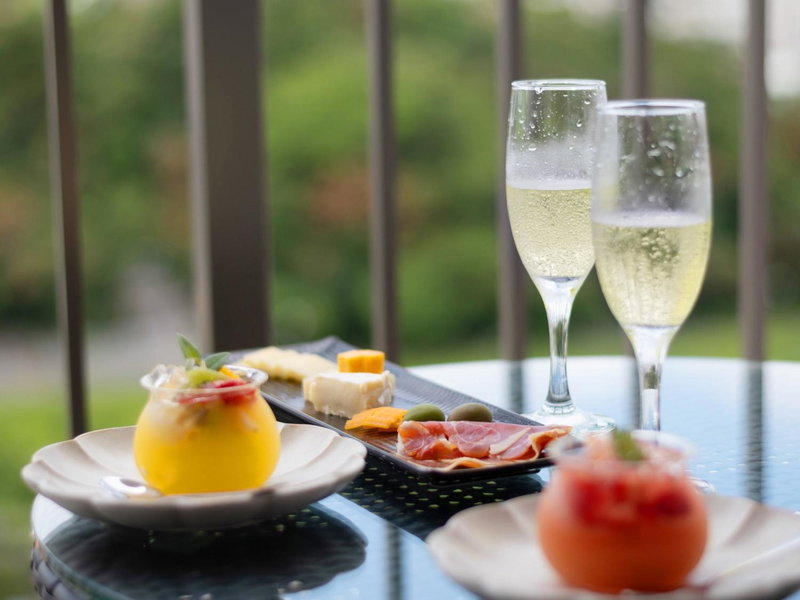 Dolcevita, Ginoza, Japan