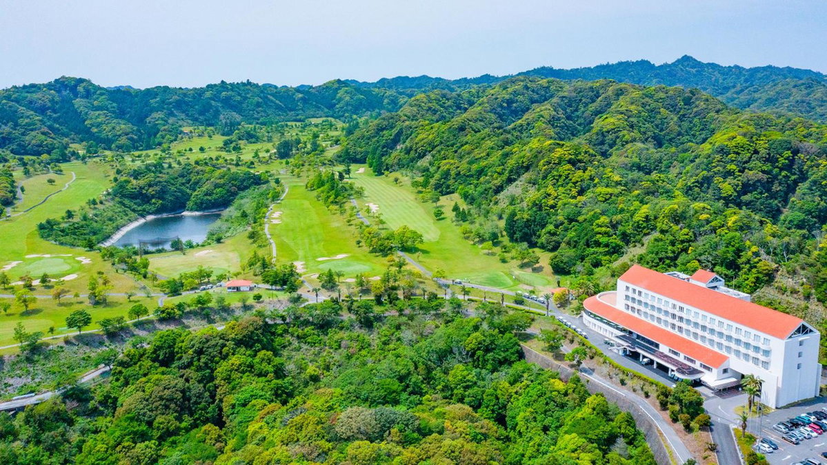 Kamogawa Country Hotel, Japan