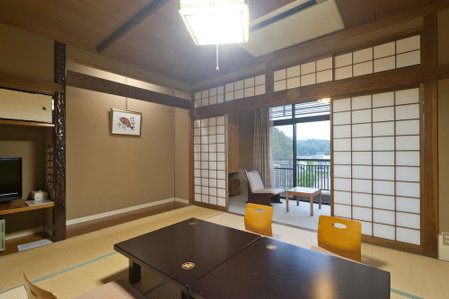Tatsunokuchi Onsen Tagawa Ryusenkaku, Nomi, Japan