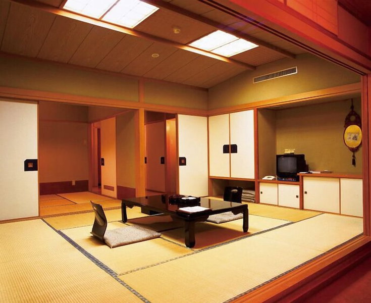 Yahatakan, Sado, Japan