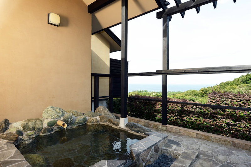 Ito Yukitei Kawana Bettei, Ito, Japan