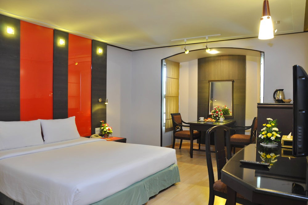 BP Grand Suite Hotel, Thailand