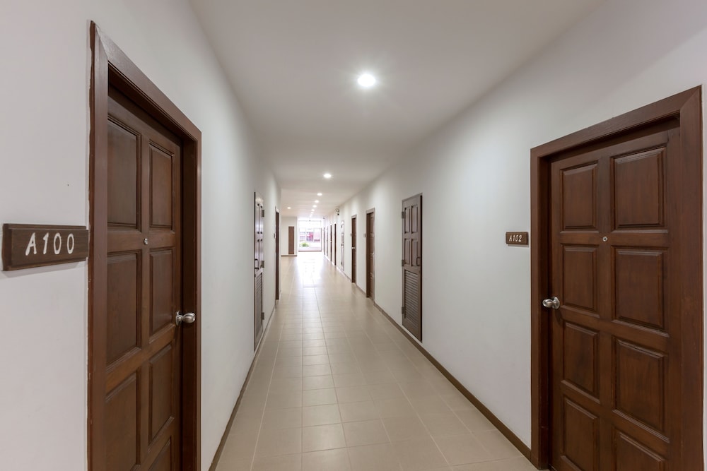Hotel · The Holiday Resort Pattaya, Pattaya