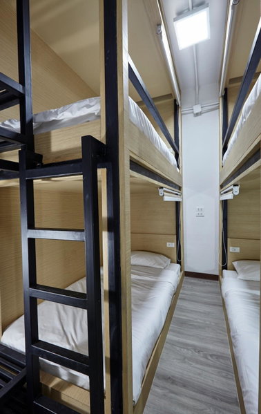 Le Bonheur Poshtel, Bangkok, Thailand