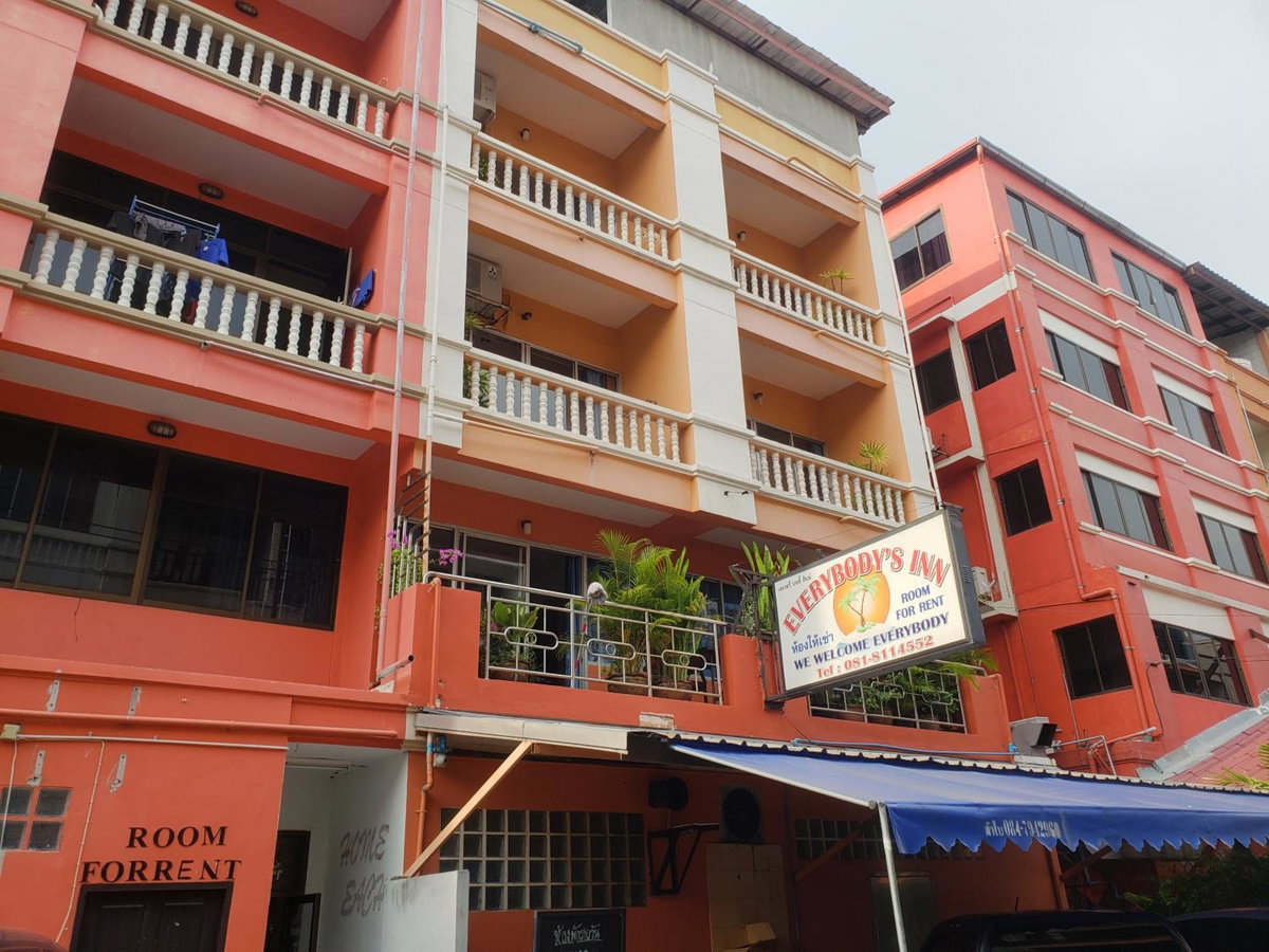 Hotel · Everybody's Inn, Jomtien Beach