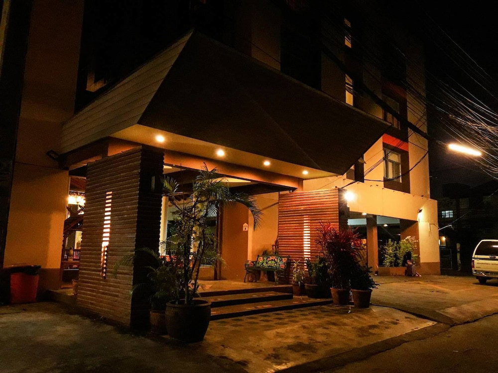 Natee Place, Thailand