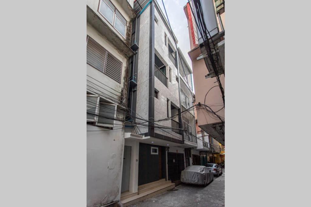 P1 Silom Pan large room full kitchen WIFI 4-6pax, Thailand