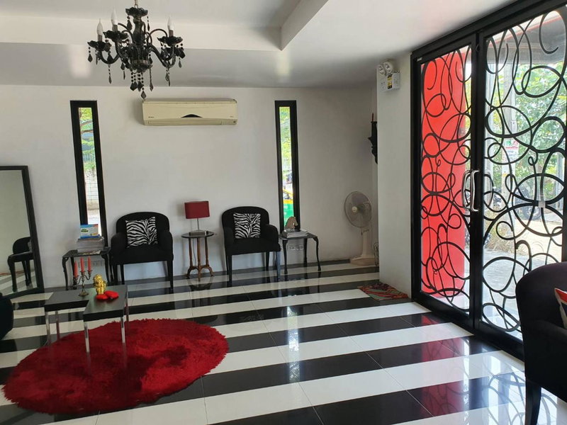 @Room Apartment, Ban Song Krathiam, Thailand