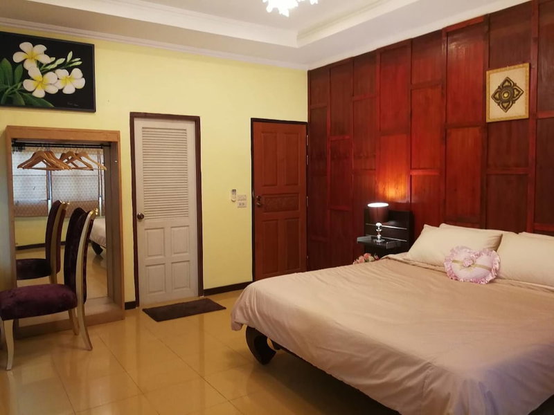Nonnaisuan resort, Bangkok, Thailand