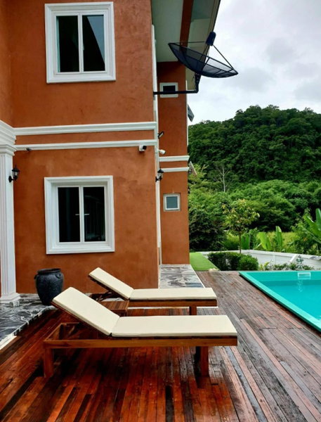 Chateau de Lucy Khao Yai, Mu Si, Thailand