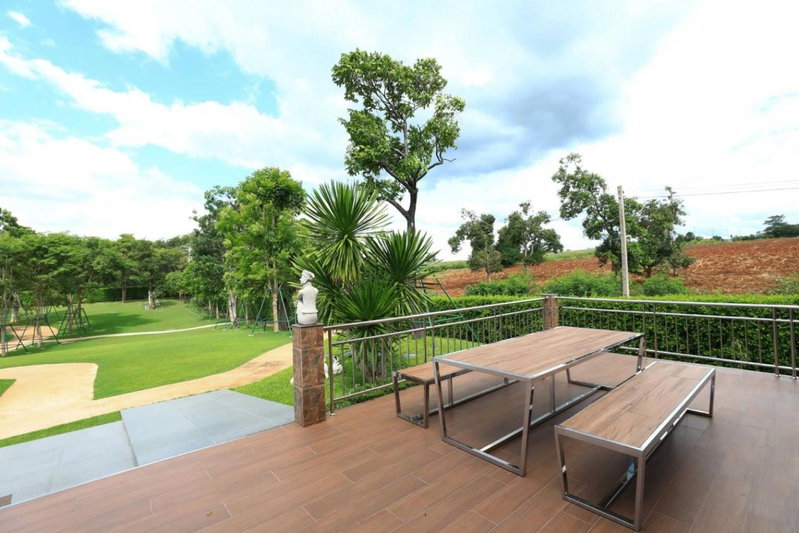 Phu Plearn Ta Pool Villas Khaoyai, Ban Bung Toei, Thailand