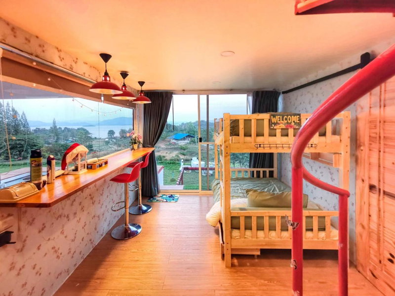 Farm Love Pool Villa Lake View Kaeng Krachan, Ban Khao Dok Mai, Thailand